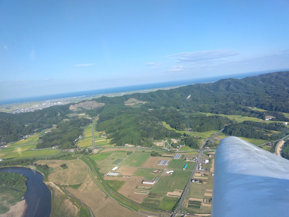 公益社団法人宮城県航空協会 SAM(Sky Association of Miyagi) (@gliderkakuda) on Twitter photo 会員各位
9月6日、7日もフライト実施します。
両日とも9:00集合。
先週末関東で発生した事故を受け、6日午前中は飛行安全に係るディスカッションを行い、意識を高めてからフライトを開始したいと思います。
暑くなりそうです。各自熱中症対策をしっかりとして参加してください。 会員各位
9月6日、7日もフライト実施します。
両日とも9:00集合。
先週末関東で発生した事故を受け、6日午前中は飛行安全に係るディスカッションを行い、意識を高めてからフライトを開始したいと思います。
暑くなりそうです。各自熱中症対策をしっかりとして参加してください。