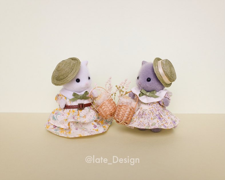 ごぶさたしてました、お洋服投稿をまたやって行こうかなと😚

色んな形のワンピース、緑とお花でナチュラルに🌿