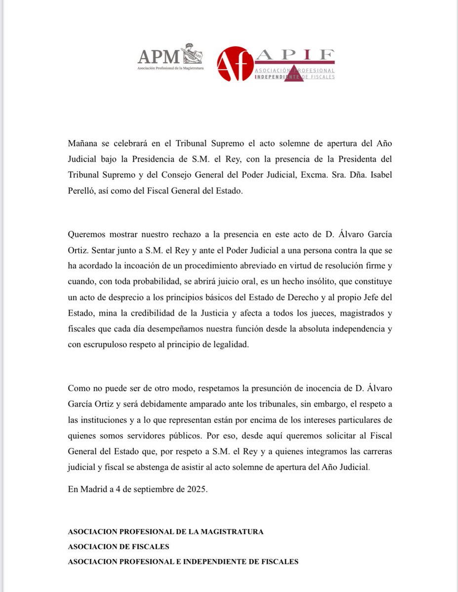 AFiscales's tweet photo. 📢 Desde la Asociación de Fiscales rechazamos la presencia del Fiscal General del Estado en la apertura del Año Judicial.

Un imputado no debe sentarse junto al Rey ni representar al Ministerio Público en un acto solemne.

🛑 Por respeto a la Justicia, pedimos que no asista. https://t.co/BmPZuKwRJg