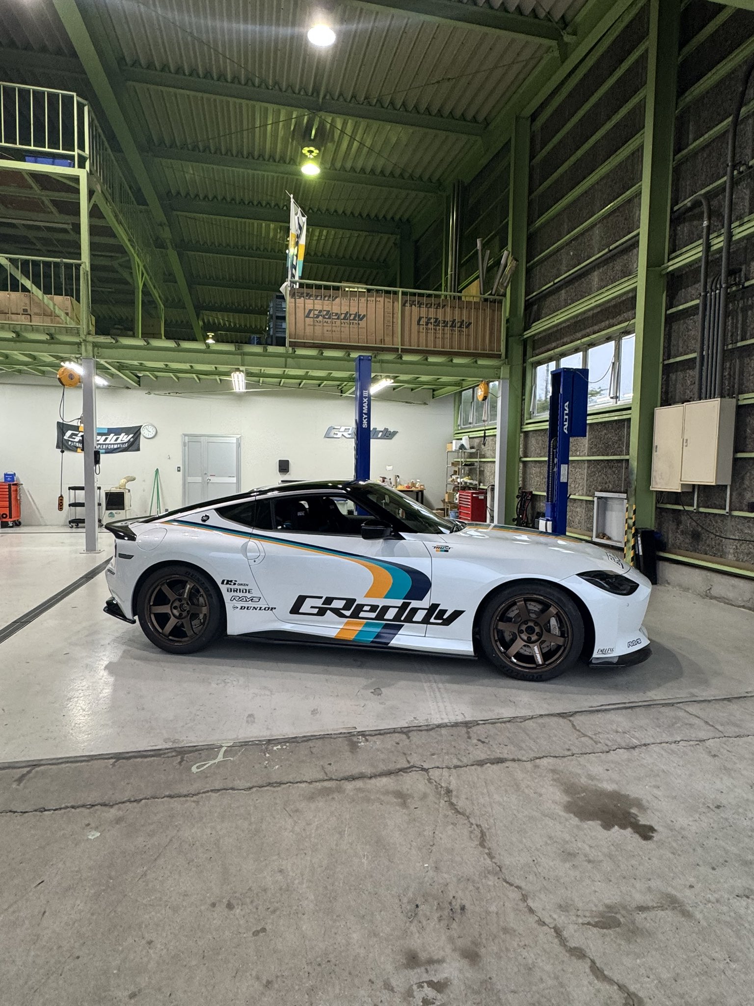 パーツガレージです☆彡 ショウワガレージ ホイールセンターキャップ Showa Garageロゴ