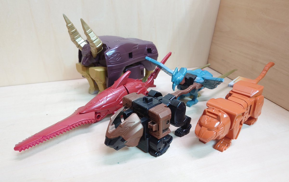 ShanTai17179's tweet image. #DX玩具カスタム(進捗)

ここまできたよ୧⁠(⁠ ⁠˵⁠ ⁠°⁠ ⁠~⁠ ⁠°⁠ ⁠˵⁠ ⁠)⁠୨✨

#ガオゴッド
#DXROBOUNIVERSE