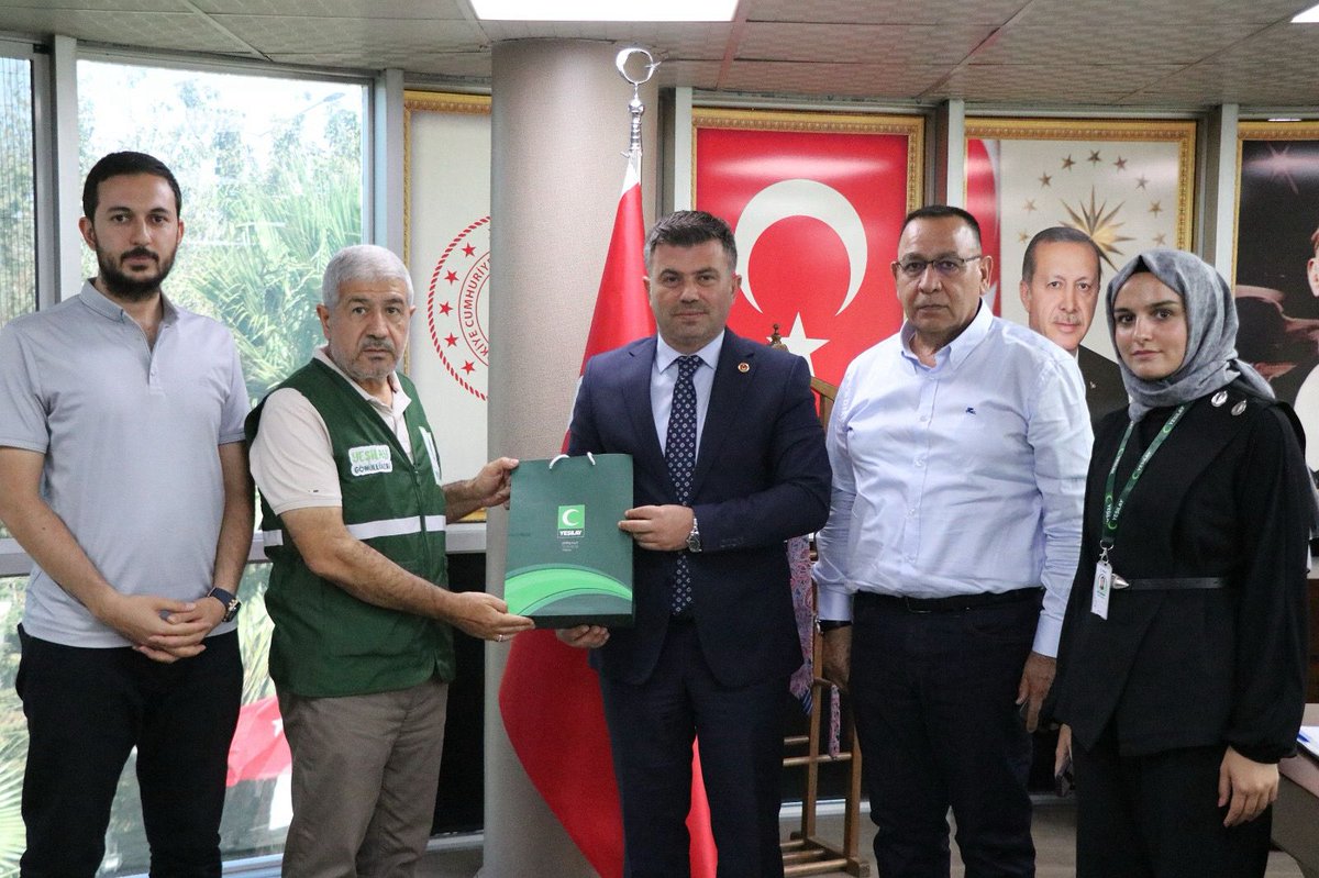 Yeşilay Şanlıurfa Şube başkanımız Sn. İsmail GÜNEŞ ve yönetim kurulu üyemiz ile Gençlik ve Spor İl Müdürümüz Sayın İsa YAZICI’ya hayırlı olsun ziyaretinde bulunduk. 
Bağımlılıklarla mücadelede toplumsal farkındalık oluşturma, gençlere yönelik önleyici eğitimler ve ortak projeler