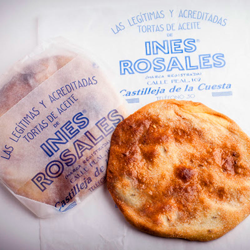 Fines et dorées, les Tortas de aceite sont une douceur andalouse qui sent bon Séville ✨

Une pâte fine, un filet d’huile d’olive, une touche de sésame &amp; anis et cette magie artisanale transmise depuis 1910 par Inés Rosales 🫓💛

C’est un petit voyage sucré-salé en Andalousie 💃