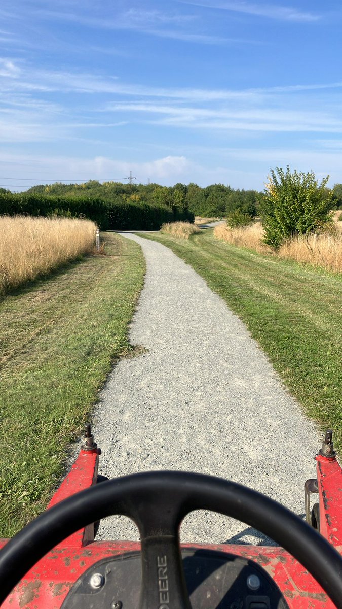 🌿 Keep public green spaces safe &amp; accessible with FGS Agri.

We offer grass cutting, hedge/shrub care, tree &amp; bramble clearance plus full site clearance using specialist equipment.

📍 Kent, Sussex, Surrey, Essex &amp; Hampshire
📞 01233 820055

#FGSAgri #VegetationManagement