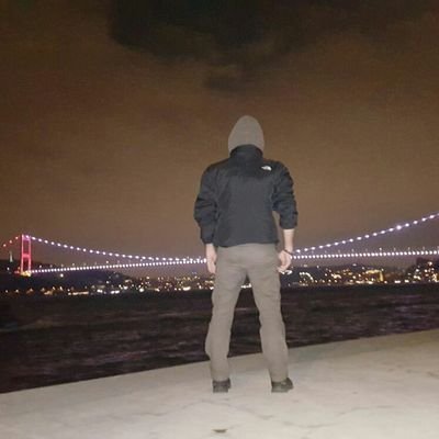 Ne diyordu Sabahattin Ali;

     İsteseler canımı vereceğim çoğu insanı hayatımdan çıkardım
   Çünkü yokluklarına üzülmek 
     Yaptıklarına üzülmekten daha kolay.