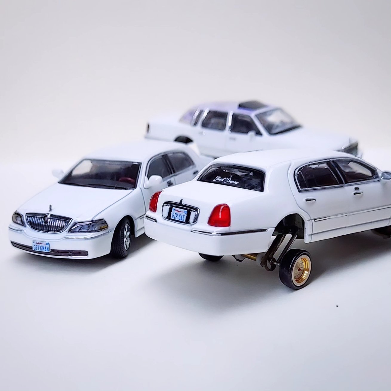1/18 リンカーン　タウンカー ミニカー ワイヤーホイールカスタム品 1/18 リンカーン タウンカー ミニカー ワイヤーホイールカスタム