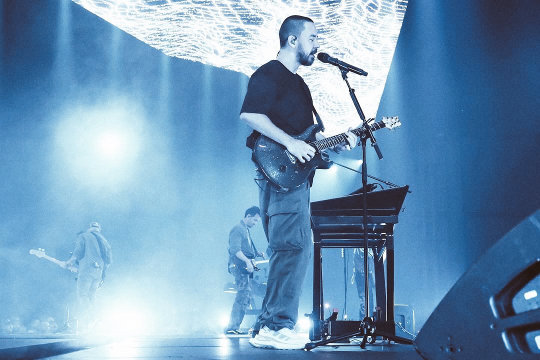 frenplease's tweet photo. my name is mike
this is emily
and in the role of chester bennington this afternoon 
is each of you

05/09/2024 https://t.co/cHrnCoah0N