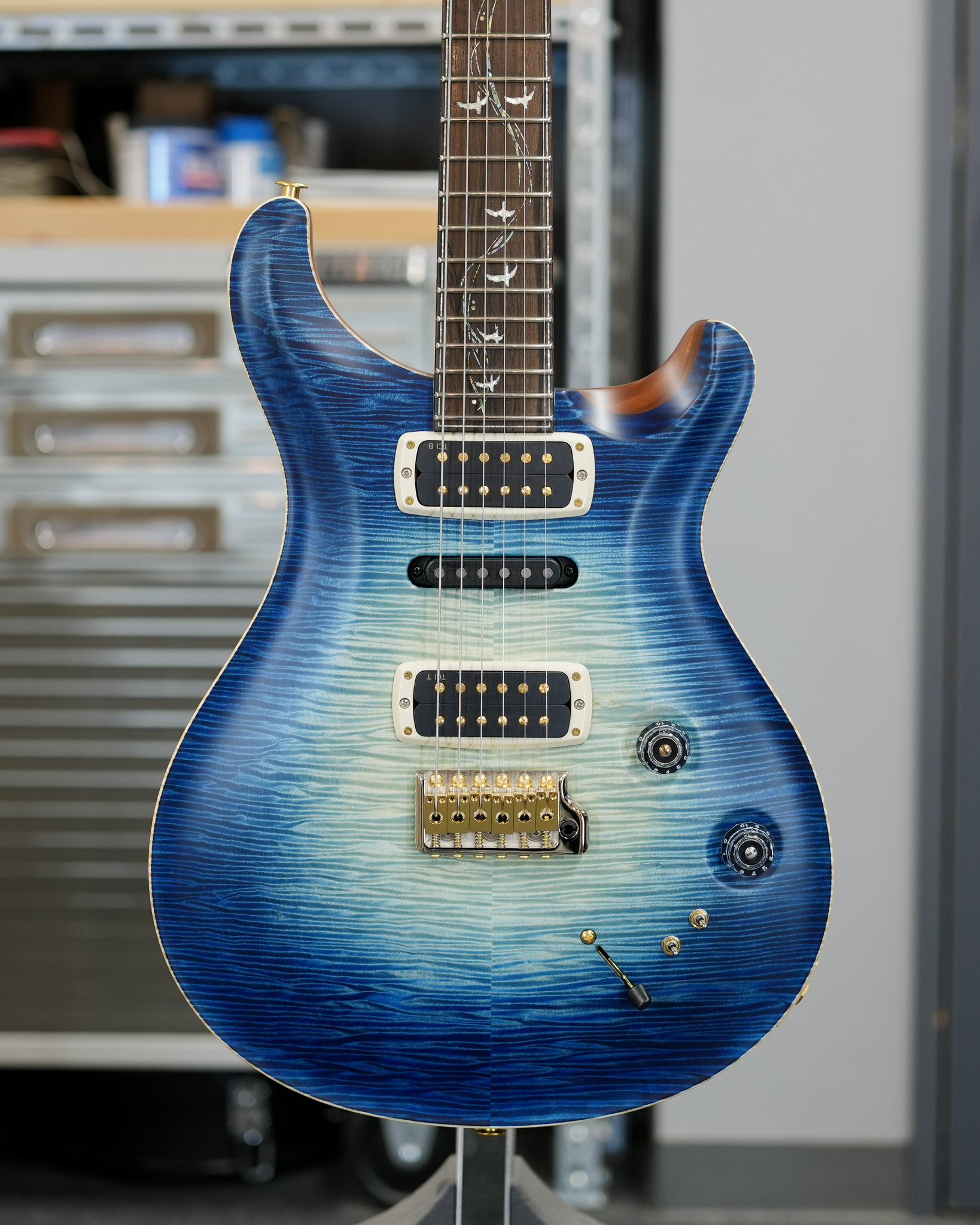 アート・デザイン・音楽 THE PRS BOOK 30th Anniversary Amazon | The PRS Guitar Book: A Complete History of Paul