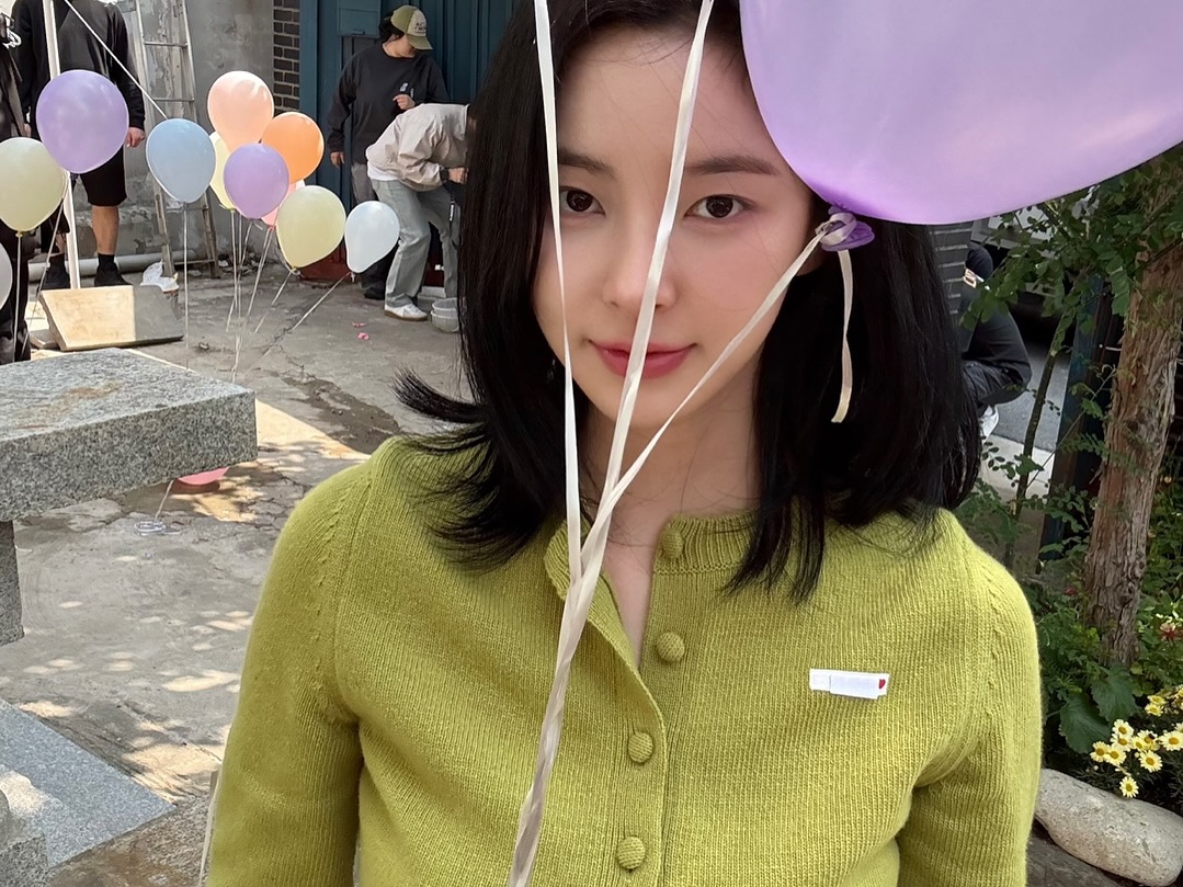 the9596_'s tweet image. 250905 xinsooo instagram update!🐈‍⬛✨

❤💙

#SHINSUHYUN #신수현 #xinsooo