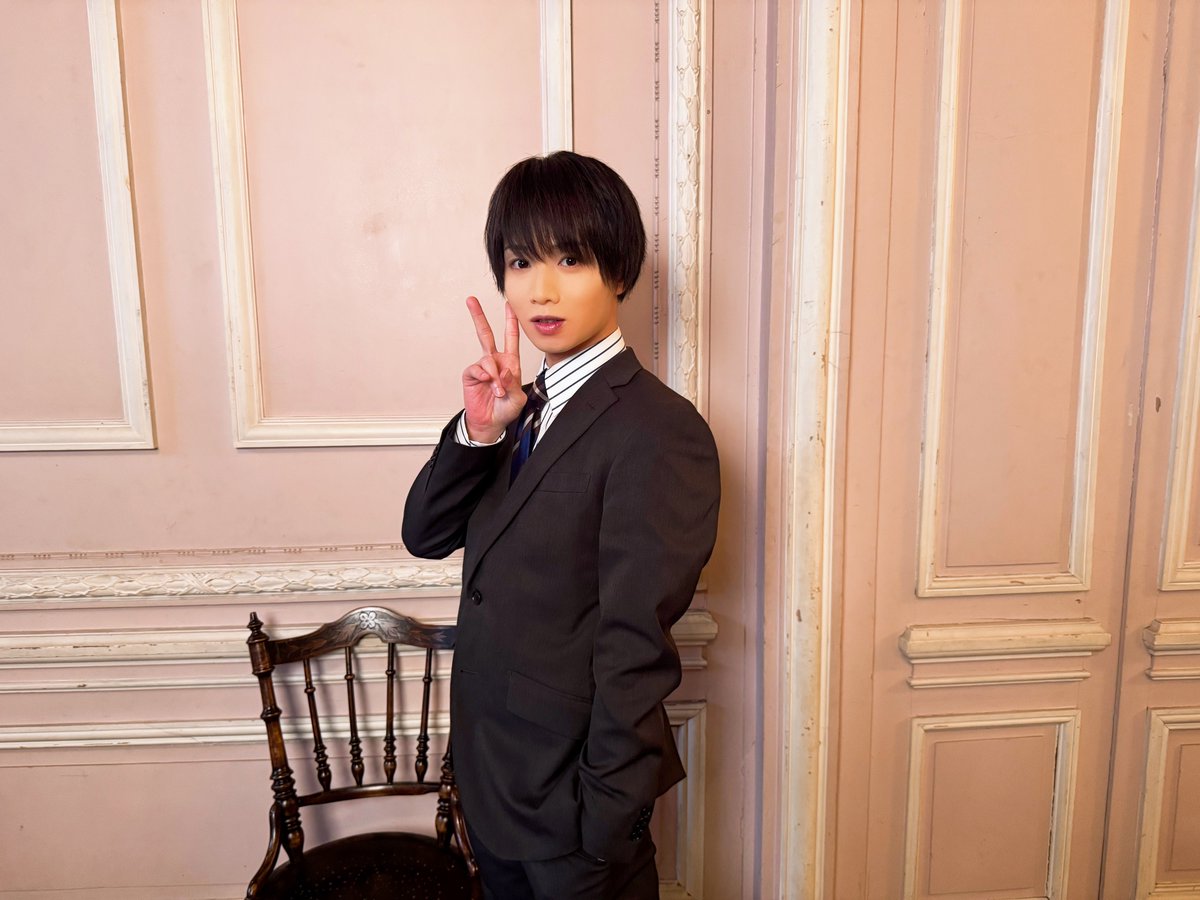 本日9月5日は‼

#プロジェクトカグヤ

鳥海蓮役でご出演の #植田圭輔 さんのお誕生日です🎉
おめでとうございます🙌

ビジュアル撮影時のオフショットです📷

#プロジェクトカグヤ
#植田圭輔