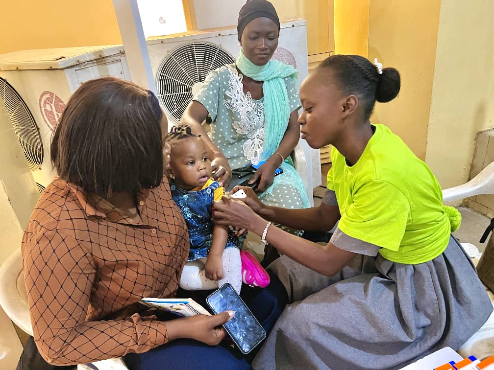 community_pot's tweet image. Beyond group talks, we create space for one-on-one moments with mothers and caregivers. Here, fears are shared, questions answered, and each child’s nutrition is given the care it deserves. Because no child should be left behind.

#CommunityPot #NSC #SaveAChild #Nutrition