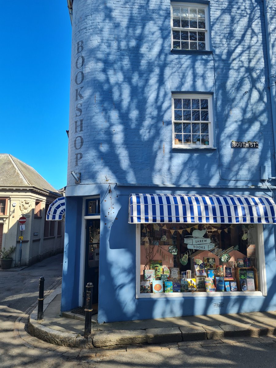 ‘I suppose it was one of those genuine moments that cheesy lifestyle gurus tell you about – when a truly special opportunity lands in your lap, you really should take it.’

Our September Bookshop of the Month is Shrew Books, Fowey.

faber.co.uk/journal/indepe…