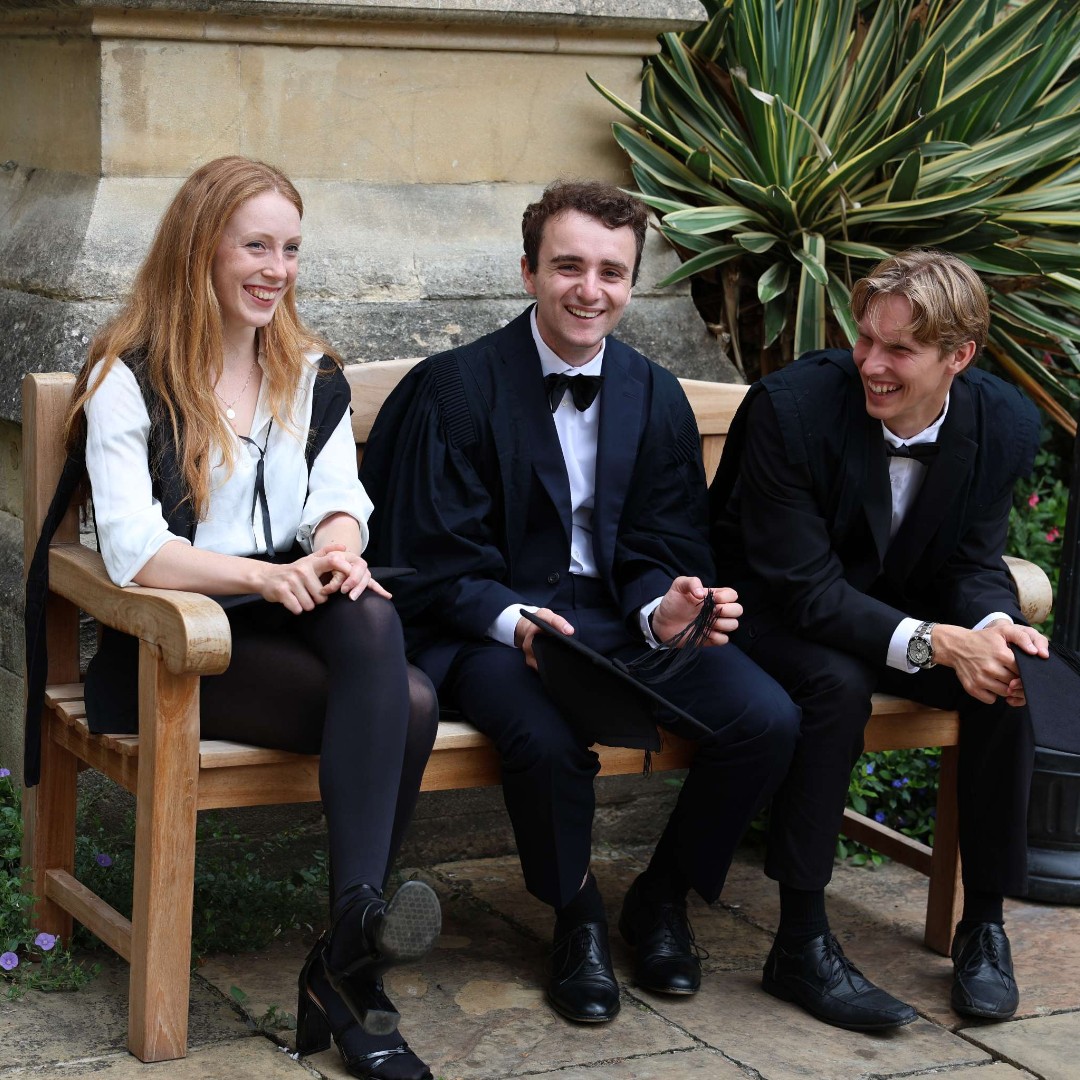ExeterCollegeOx's tweet photo. 💙 It's the International Day of Charity — and we're celebrating the generosity of the Exeter College community that helps students thrive.

Want to support future Exonians?
🔗 Head to the link in our bio.

#InternationalDayOfCharity #ExeterCollegeOxford #FloreatExon https://t.co/p3M0U2379H
