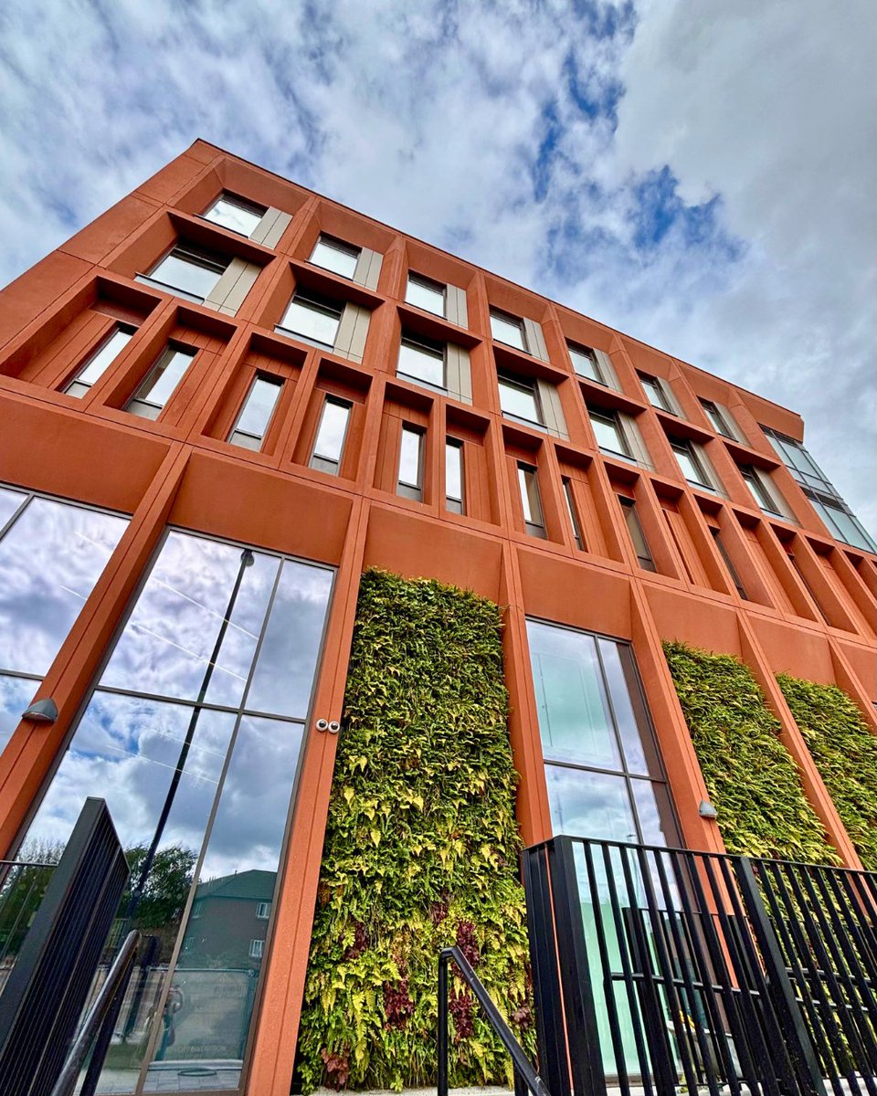 DerbyUni's tweet photo. Join us on Tuesday 7 October at our brand-new Cavendish Building, home of Derby International Business School, for our Industry Engagement Showcase. 

This is your opportunity to explore how we can help you and your business thrive.

Book your place now 👉 https://t.co/F8xQAv8d9w https://t.co/y9Af1he3OZ