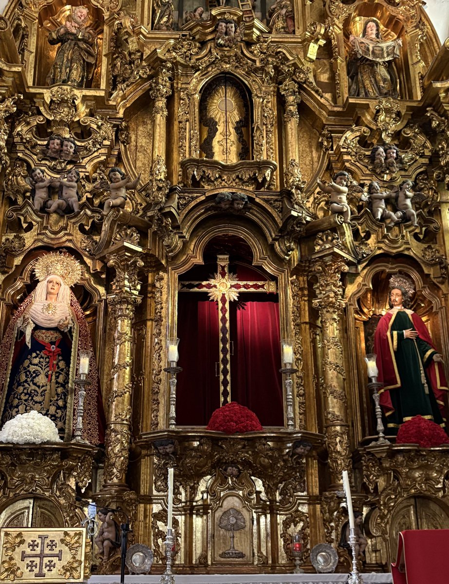 Cuanto silencio hay en Santa María sin su Nazareno