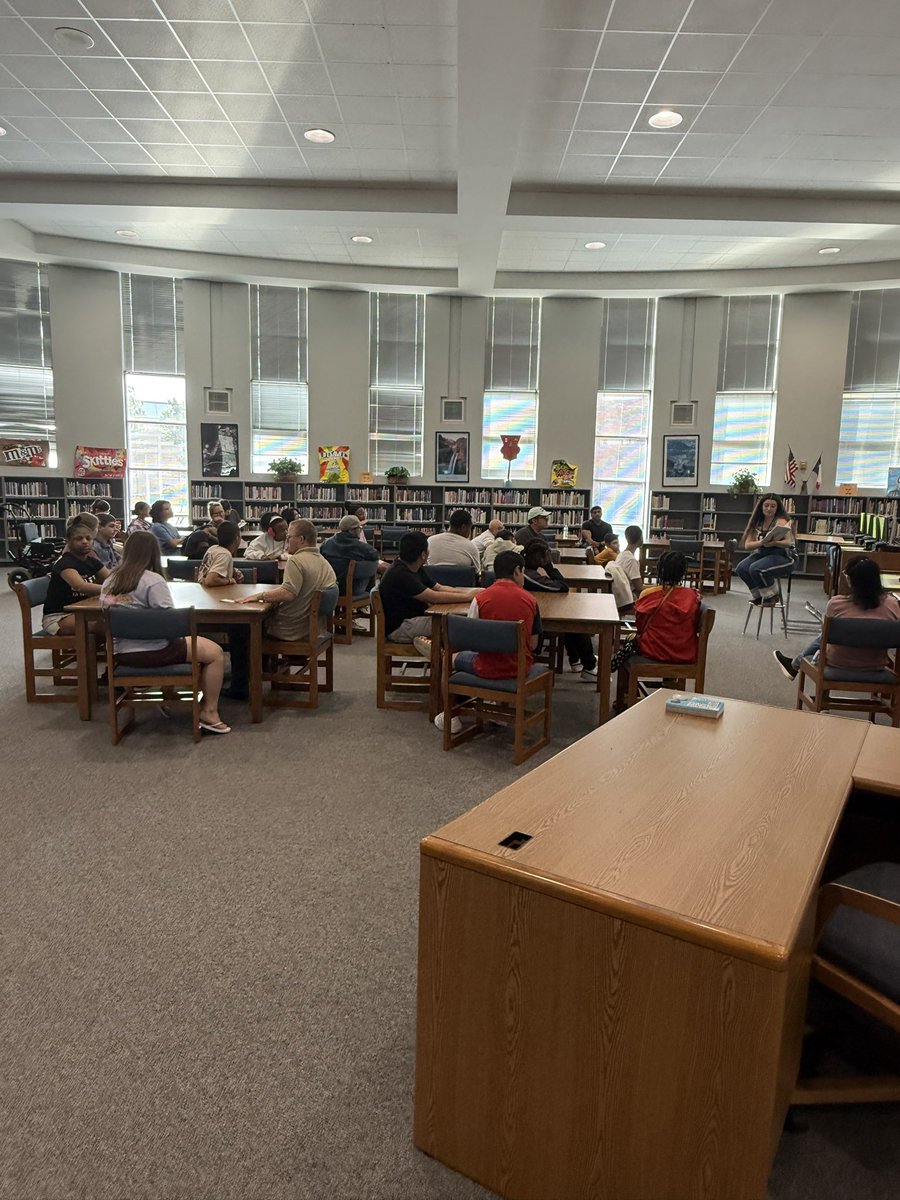 Story time with SAILS featuring guest reader, senior theater student, Tennyson Barton. <a href="/BryanISD/">Bryan ISD</a> @LaneBuban <a href="/BISD_Libraries/">Bryan ISD Library Services</a>