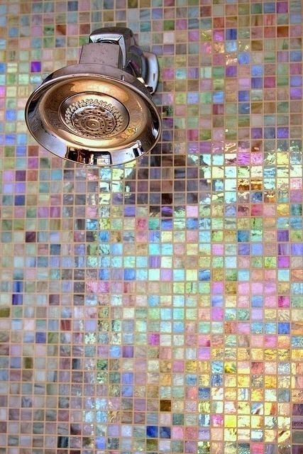 lavieestbelIe's tweet photo. Forever obsessed with iridescent tiles https://t.co/r6MAEys9kQ