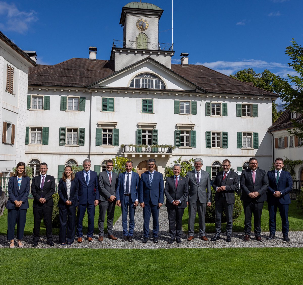 ignaziocassis's tweet image. Con il Cantone dei Grigioni condivido la passione per il nostro #plurilinguismo: ci permette di costruire ponti tra nord e sud delle #Alpi, con i Paesi vicini e sulla scena internazionale. 

Grazia fitg al president Marcus Caduff ed a l’entira Regenza grischuna! Ihr Kanton zeigt,…