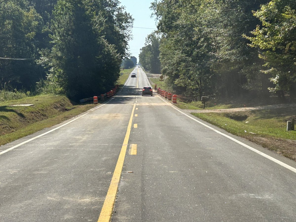 Georgia DOT maintenance forces have reopened SR 15 in Greene County, about one mile southeast of Siloam. The new pipe has been installed, however, drivers should expect daytime lane closures at this location next week as crews finish building structures.