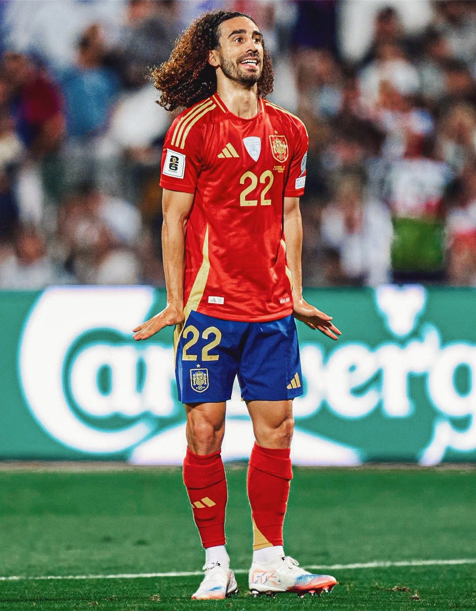CFCMods's tweet photo. Cucurella is the best left back we’ve had since Ashley Cole. https://t.co/IqtRTABnhf