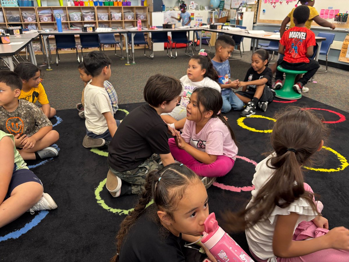 SanJacintoElm's tweet photo. 🗣️ Our 1st graders are practicing Turn & Talk during today’s Second Step lesson! Building listening, sharing, and social skills one conversation at a time. 💬💙 #1stGrade #SecondStep #SocialEmotionalLearning https://t.co/YlEJ5IKQPt
