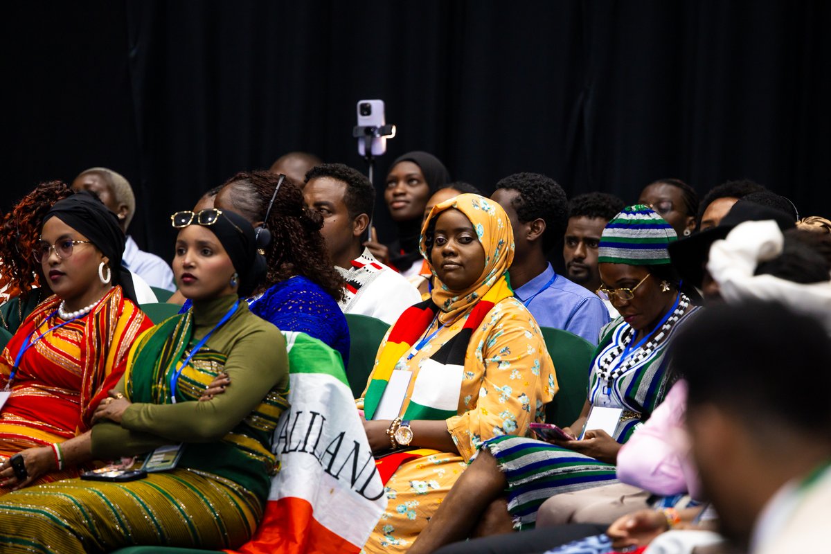 At #AYCA2025, H.E. Dr. Ergoge Tesfaye underscored the need for intergenerational collaboration in climate action:

“If we run together, guided by wisdom &amp; fueled by youth energy, the sky is the limit.”

#Youth4Climate #ACS2