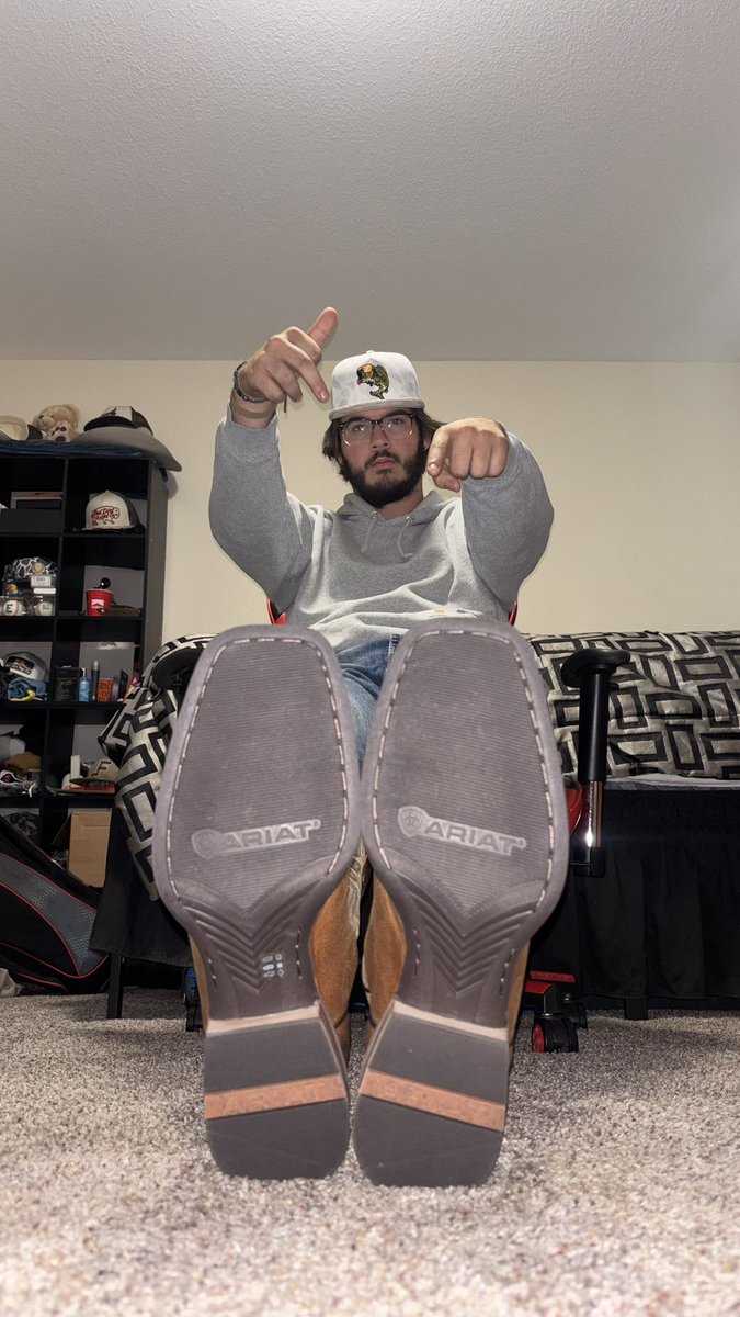 it’s fag tax friday you losers so open them wallets and tribute don’t be scared and approach cash.app/$domcarn
#cashmaster #footworship #findom #cashslave #footslave