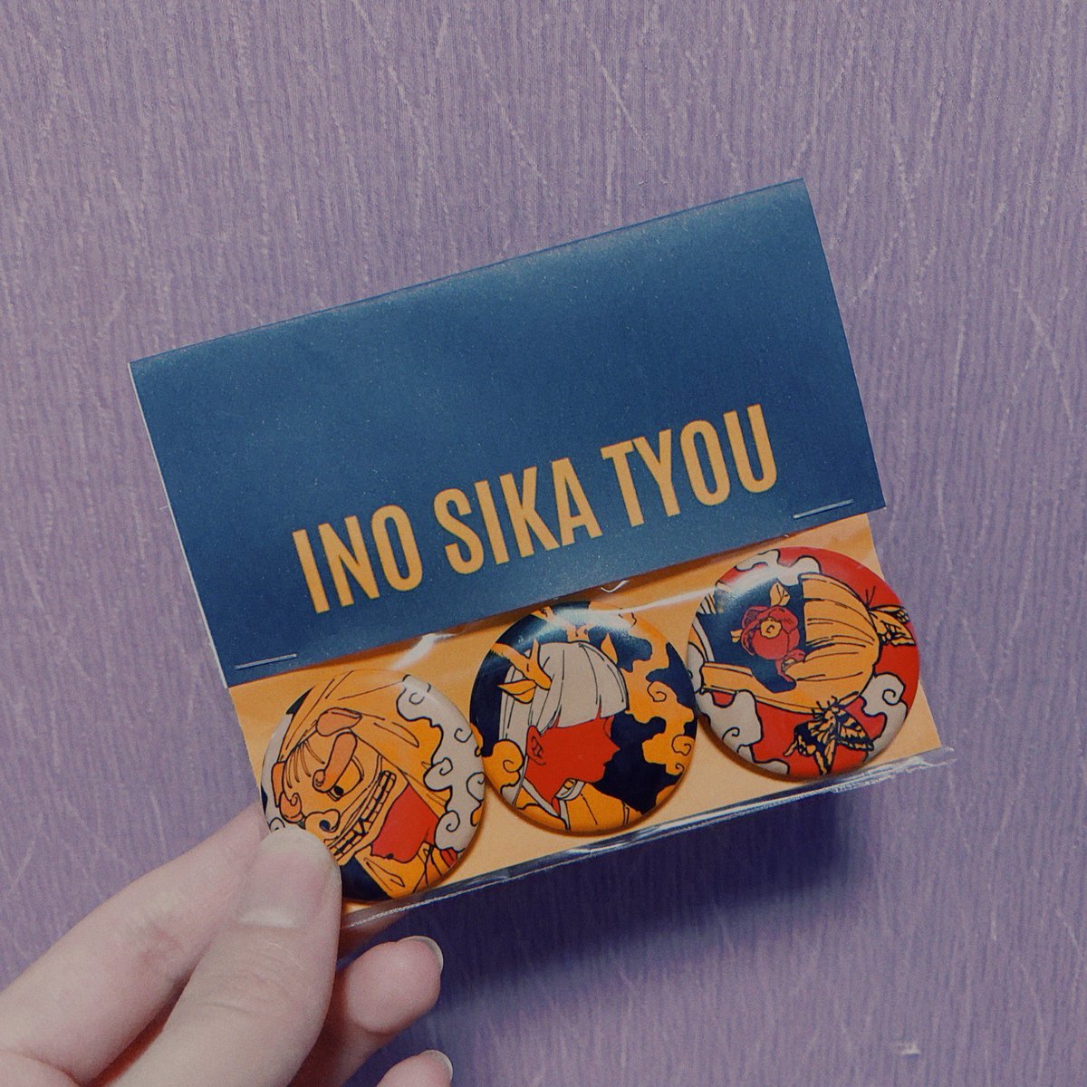 ❣️newグッズ❣️
ハート缶バッジと猪鹿蝶缶バッジです！！
新しいデザインをしばらく作っていなかったので、一気に新調しました！
#COMITIA 
#COMITIA153 
#コミティア153