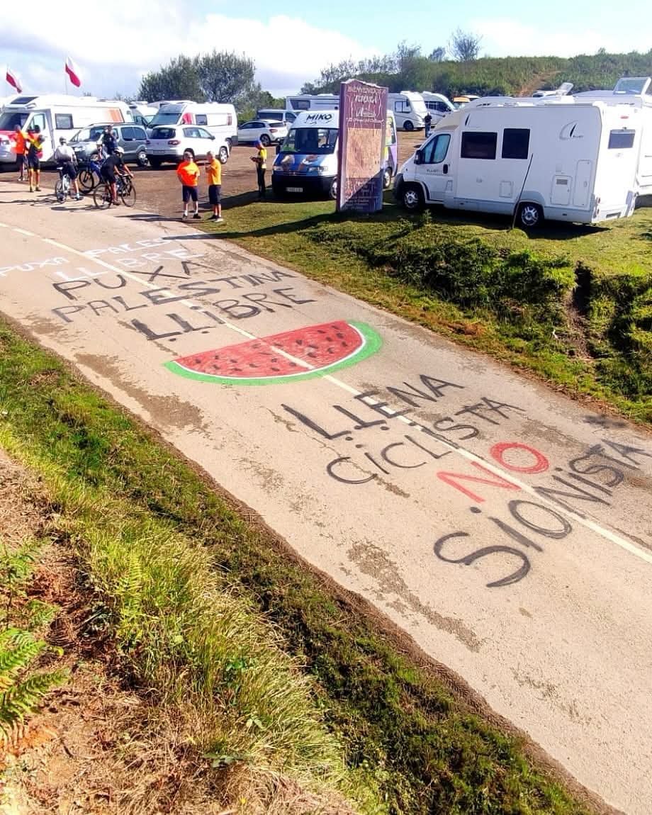 elpruvianu's tweet image. Ḷḷena manda y non la to panda.