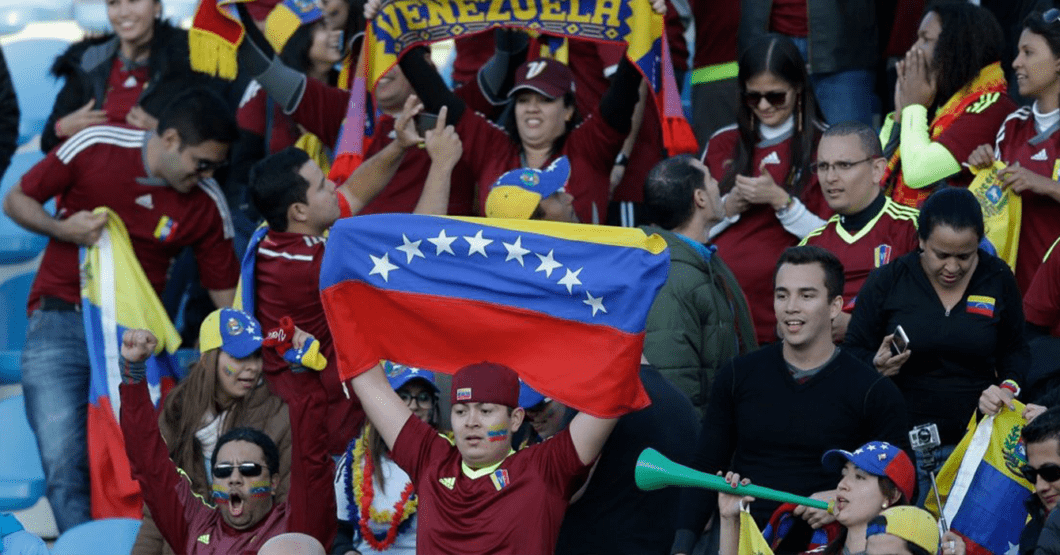ChiguireBipolar's tweet photo. PASIÓN VINOTINTO: Venezolanos celebran con orgullo que la selección no recibió más de 3 goles https://t.co/yq1IBMdaYU https://t.co/UCesMDfb7d