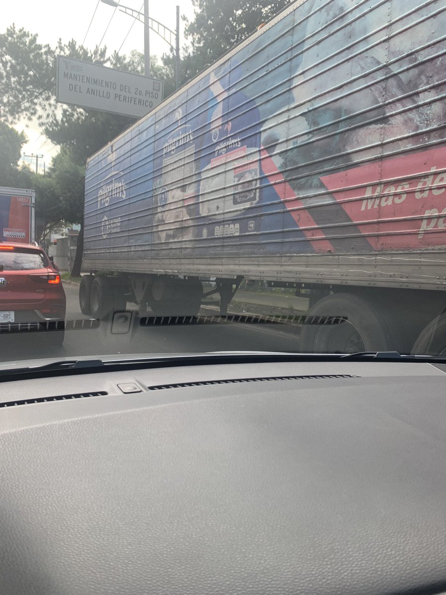 ⁦<a href="/SSC_CDMX/">SSC CDMX</a>⁩ ⁦<a href="/AlcaldiaAO/">Alcaldía Álvaro Obregón</a>⁩ ⁦<a href="/supercivicosmx/">Los Supercívicos</a>⁩ ⁦<a href="/Milenio/">Milenio</a>⁩ ⁦<a href="/multimediostv/">multimedios tv</a>⁩ así el estacionamiento de trailers en prolongación San Antonio bloqueando un carril. Urge moverlos