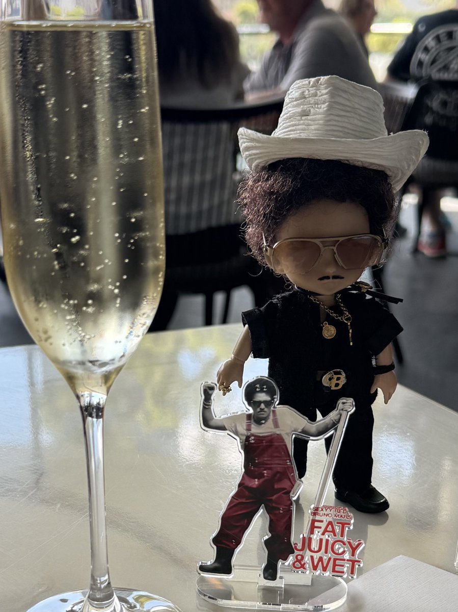 annin97927389's tweet image. 事故発生⚠️⚠️⚠️
🤣🤣🤣

#SPAGO 
#BrunoMars