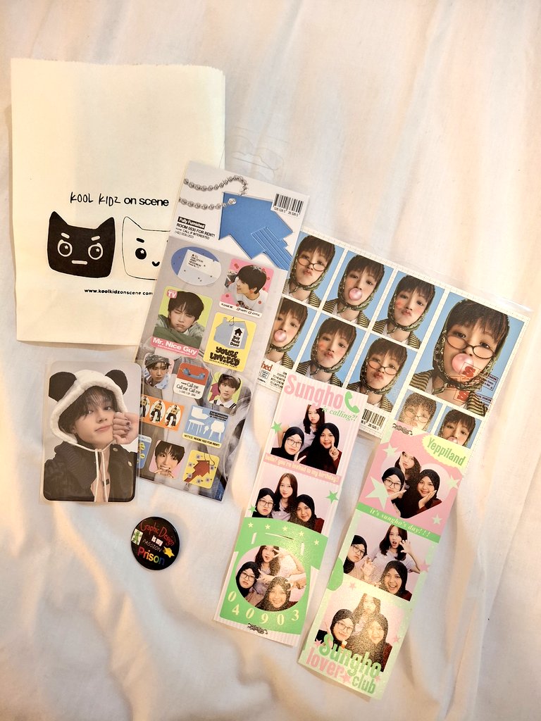 celebrating #SunghoInYeppiland ☎️

🩷💚 ty for the cute frames!! ^^ 
<a href="/kittendroll/">nou. ☆</a> <a href="/taeshanangor/">ell</a>