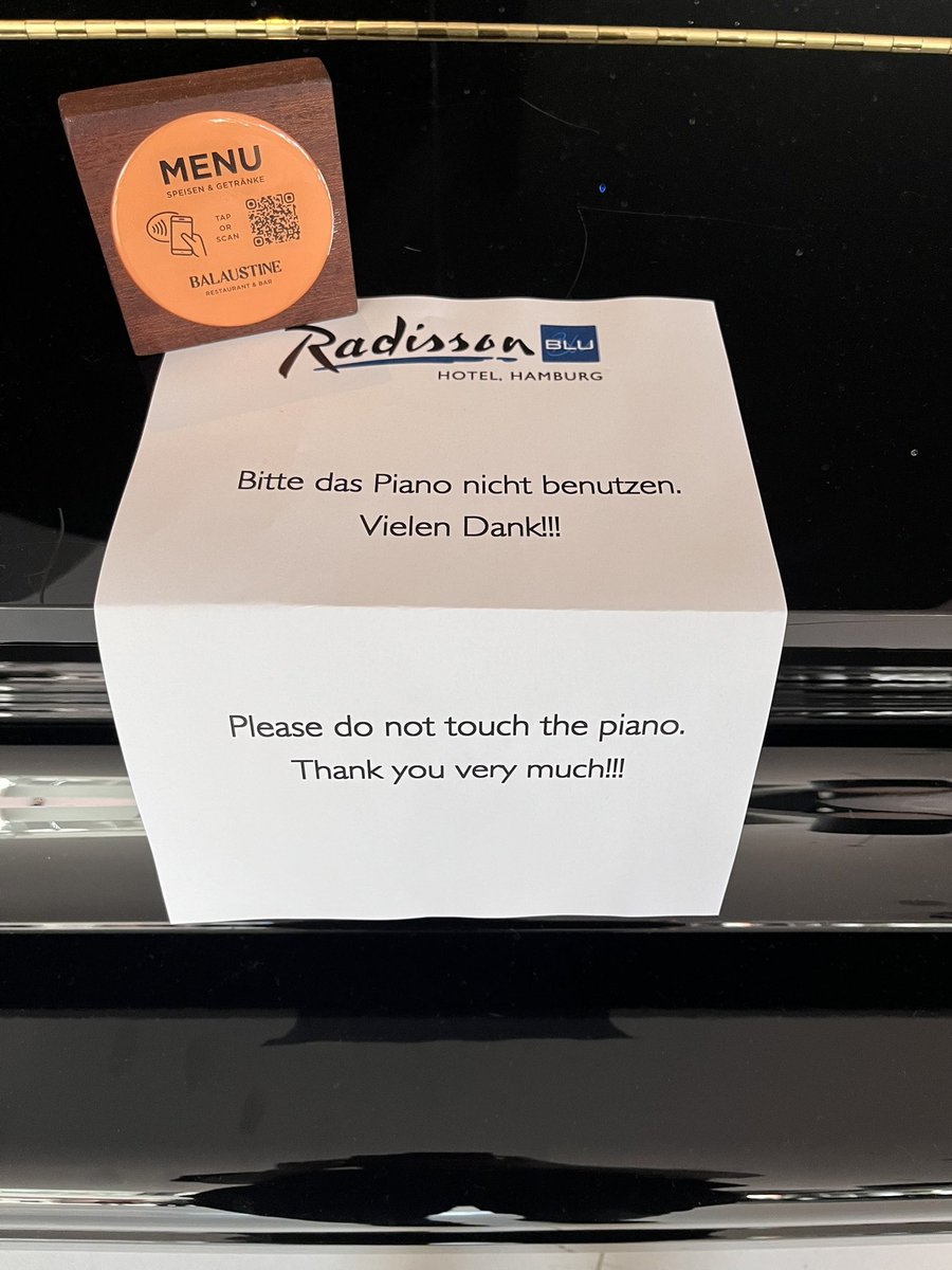 CoVahr 🦊🐉🎹 tweet media