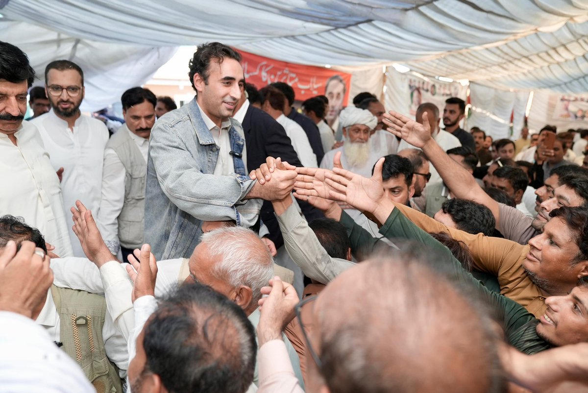 MediaCellPPP's tweet photo. پاکستان پیپلزپارٹی کے چیئرمین بلاول بھٹو زرداری کا قصور میں سیلاب سے متاثرہ علاقوں کا دورہ
@BBhuttoZardari 
 #BBZWithFloodVictims https://t.co/f0rmWC9Ave