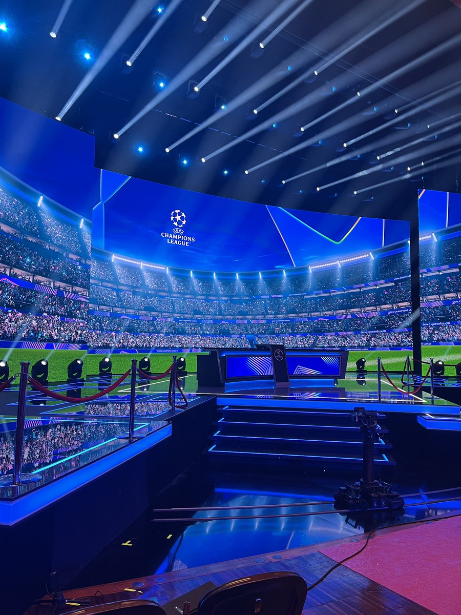 My time as a full-time graphics operator at <a href="/aelive_/">AE Live</a> has come to an end 📺

I was able to bow out with two ‘pinch me’ jobs in my final week:

- UEFA draws in Monaco for the UCL, UEL and Conference League 
- My first Manchester City game for the Premier League