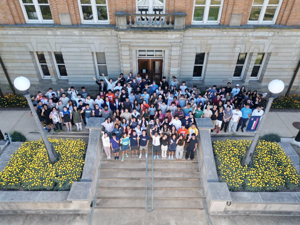 illinoismatse's tweet image. We&apos;re thrilled to welcome over 140 brilliant minds to Illinois materials science and engineering—our largest freshman class in department history!

From biomaterials to quantum technologies, these innovators are ready to engineer tomorrow&apos;s breakthroughs.