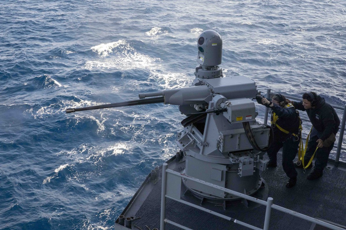 USNavy's tweet photo. Nothing says Friday like Navy firepower in action. ๐ฅโ #LiveFireFriday
Sailors around the Fleet hone their marksmanship skills:
1๏ธโฃ Gunnerโs Mate Seaman Summer Christian and Gunnerโs Mate 2nd Class Christian Darling, assigned to the Wasp-class amphibious assault ship USS Kearsarge (LHD 3), participate in a live fire demonstration using the Mark 38 25mm Machine Gun System. ๐ธ MCSR Chase McDaniel
2๏ธโฃ Aviation Boatswainโs Mate (Handling) 3rd Class Nicholas Jackson, from Richmond, Virginia, assigned to amphibious assault carrier USS Tripoli (LHA 7), shoots an M18 pistol during a gun shoot onboard Commander Fleet Activity Sasebo. ๐ธ MCSN Paul LeClair
3๏ธโฃ Gunnerโs Mate 2nd Class Brodie Faessen fires an M240 machine gun during a live-fire exercise aboard the Arleigh Burke-class guided-missile destroyer USS Bainbridge (DDG 96) in the Barents Sea above the Arctic Circle. ๐ธ MC2 Alice Husted
4๏ธโฃ Construction Mechanic Constructionman Singin Fay, assigned to Naval Mobile Construction Battalion (NMCB) 3, fires a shotgun during a qualification course on Naval Base Ventura County range. ๐ธ MC2 August Clawson
#USNavy #Lethality #Warfighting #Readiness #PeaceThroughStrength