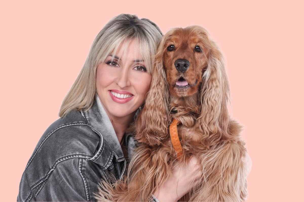 SkaitvGR's tweet image. Νέες, χνουδωτές ιστορίες loading... 🐾💗 

#PetStories έρχεται σύντομα, στον #SkaitvGR