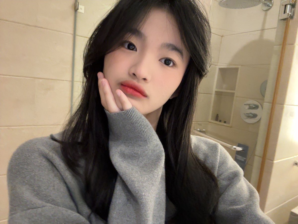 Catherina Vallencia tweet media