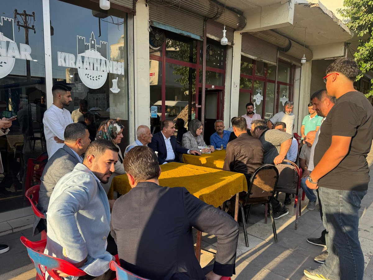 AK Parti Şanlıurfa Milletvekilimiz, Genel Merkez Çevre, Şehircilik ve İklim Değişikliği Komisyonu Başkan Yardımcısı Sayın Cevahir Asuman Yazmacı ile AK Parti İlçe Başkanımız Sayın Muzaffer Cengiz Özaydın’ın katılımıyla;
bugün ilçemizde gerçekleştirilen Türkiye Yüzyılı Buluşmaları