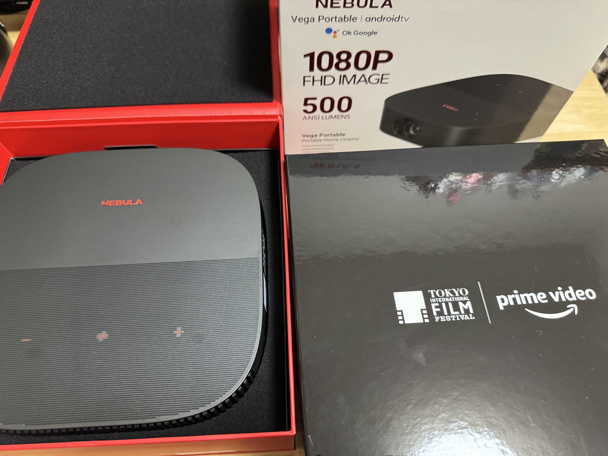 Anker Nebula Vega Portable・トラベルケース付き◆送料込 Amazon.co.jp: Anker Nebula (ネビュラ) Vega Portable/Solar