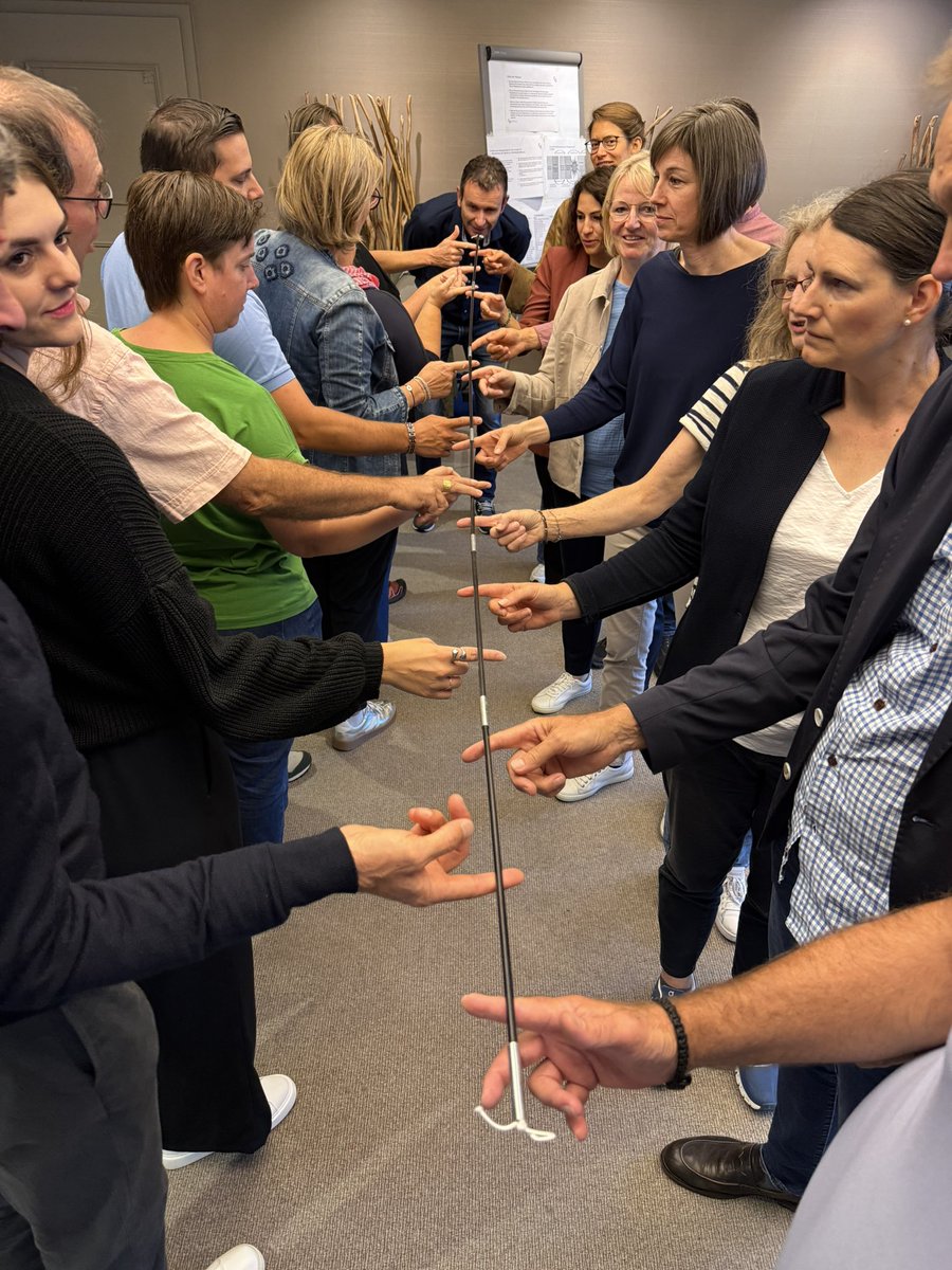 UeliVoegeli1's tweet photo. Klarheit. Energie. Teamwork. 💡
Unsere GL-Klausur 2025: Leitbild, Strategien &amp; Massnahmen geschärft – für die Zukunft des Strickhofs als Kompetenzzentrum für nachhaltige Ernährungssysteme 🌱

Hashtags:
#Strickhof #Klausur #Strategie #NachhaltigeErnährung #Teamwork https://t.co/DeWJobu0cd