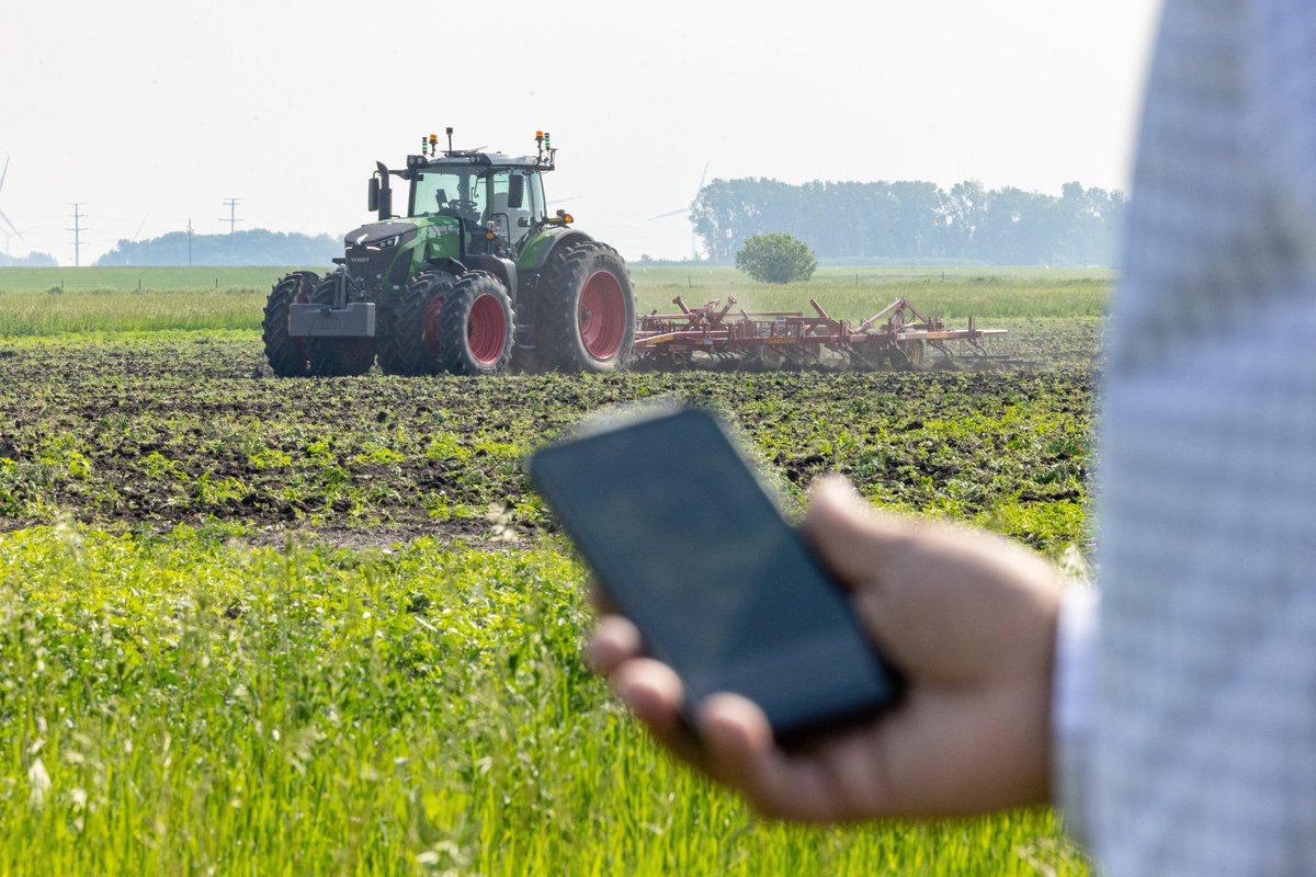 Turn one tractor into a 24/7 tillage workhorse.

Add the OutRun | Tillage kit, keep your hardware, and let full autonomy handle the work, managed right from your mobile device. Coming late 2026!

Learn more ‣ ptxtrimble.com/outrun
