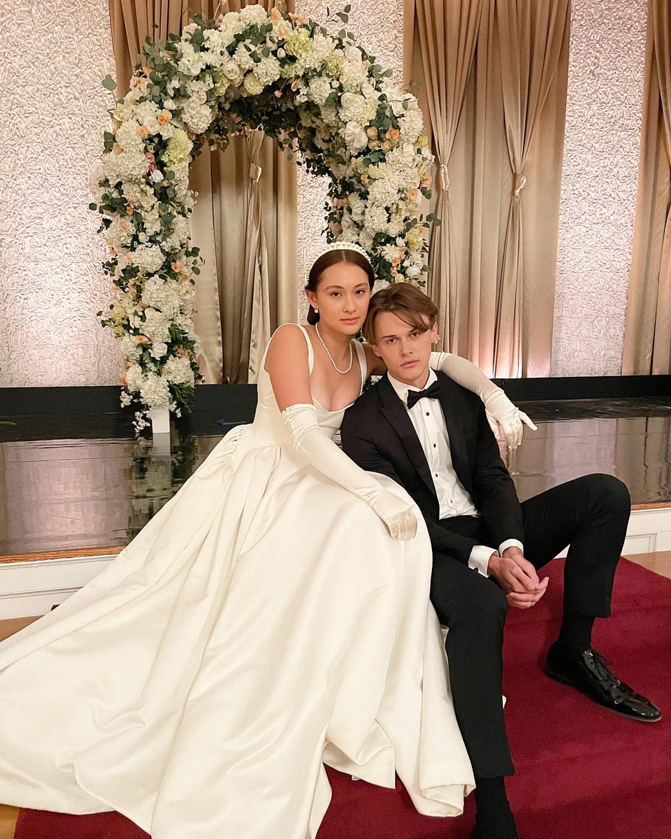 esbee ★ tweet media