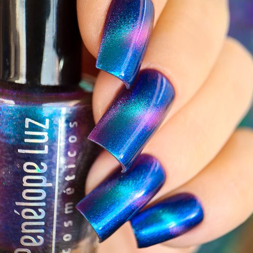 LacquerList's tweet photo. By Dany Vianna has a ton more Penelope Luz in stock currently. They went from 3 collections to 20. If you were looking to fill in some holes or get into Penelope Luz, looks like now is the time. https://t.co/yce4l3mBOB #bydanyvianna #penelopeluz #nailpolish #indie https://t.co/LjByI2lrng
