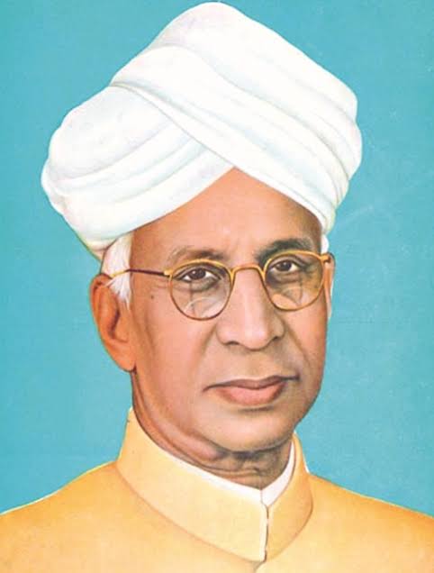 I pay my tributes to #BharatRatna_Dr.#Sarvepalli_Radhakrishnan, former President of Bharat, whose birth anniversary we observe today as #Teacher's day.
I also take this opportunity to extend my heartfelt gratitude to all my teachers, past and present, for their enduring guidance.