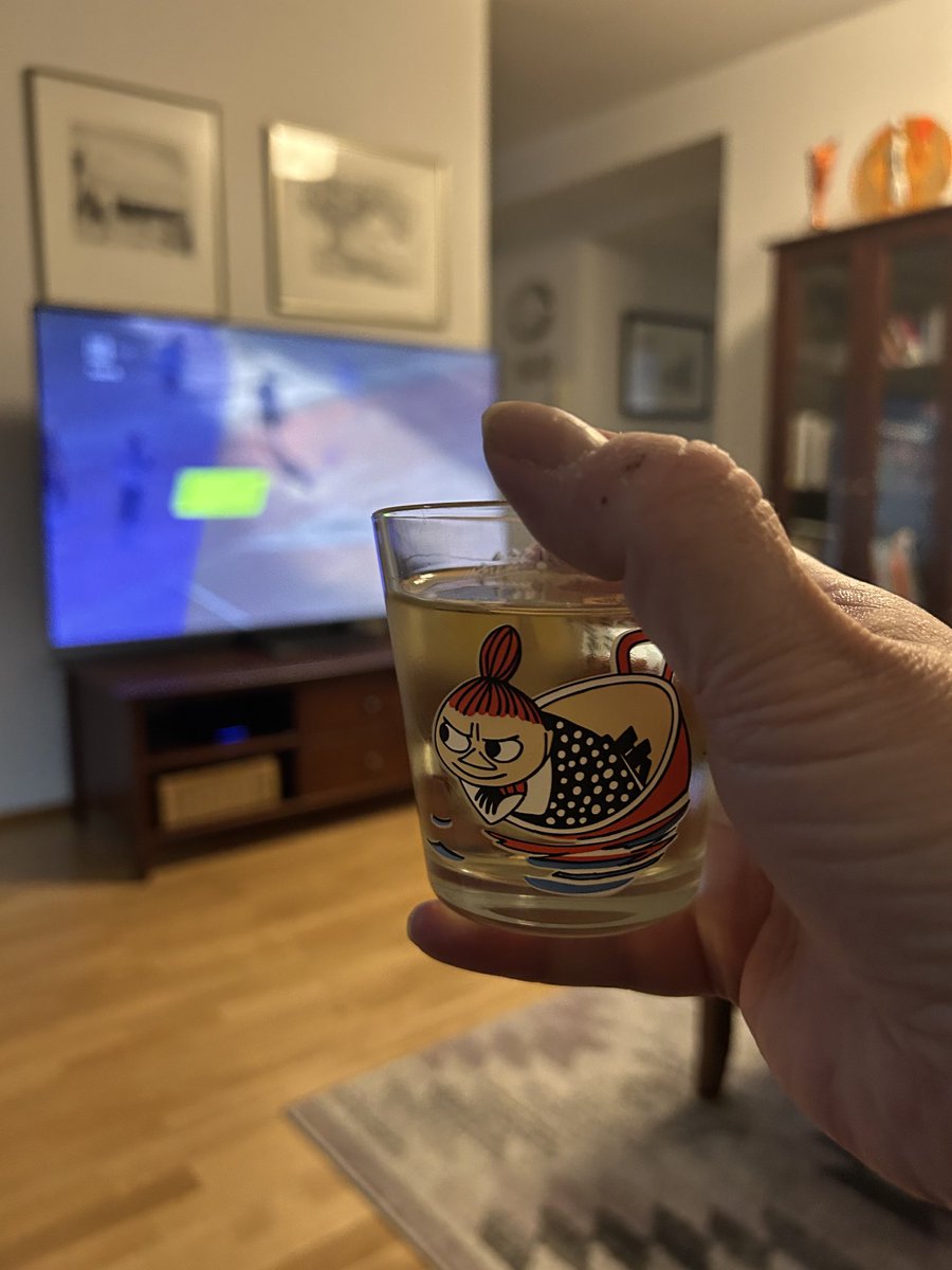 Hyvää vkl, frendit👍