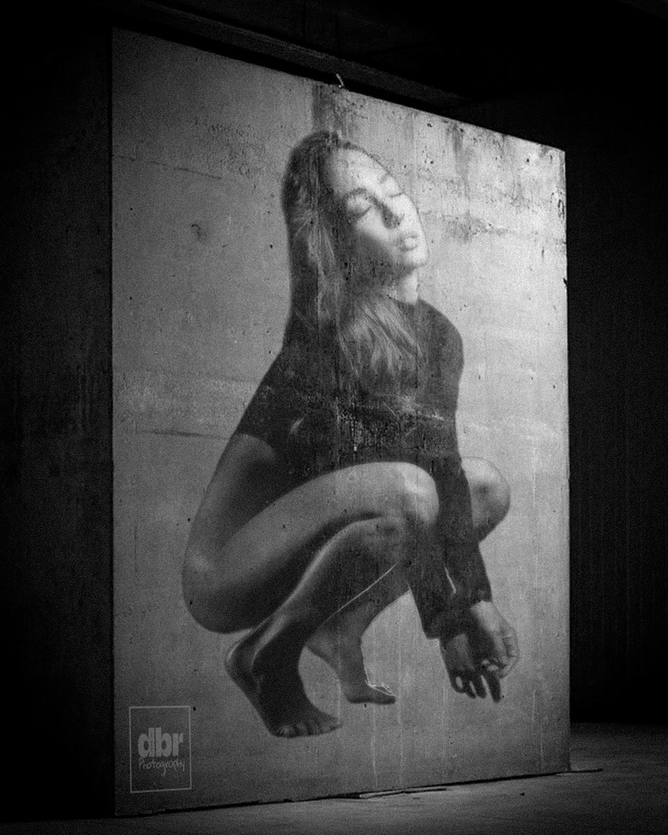 dbr_photography's tweet photo. 2021, Saint Petersburg
Model: Rita
#PhotographyIsArt
#photography
#portrait #portraitphotography
#rawbeauty
#blackandwhite
#monochrome
#photo
#blackandwhitephotography
#wallpainting
#graffity https://t.co/SBaVXuXO1q
