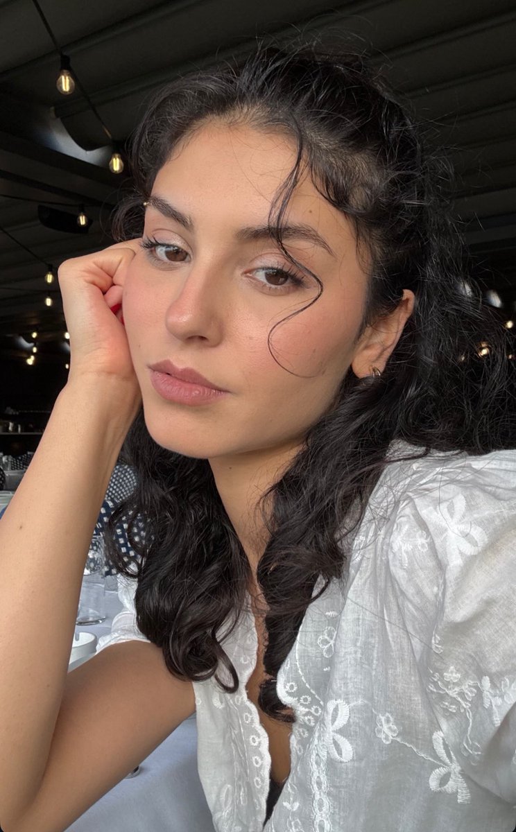 Güzellik 🤍

#RojbinErden